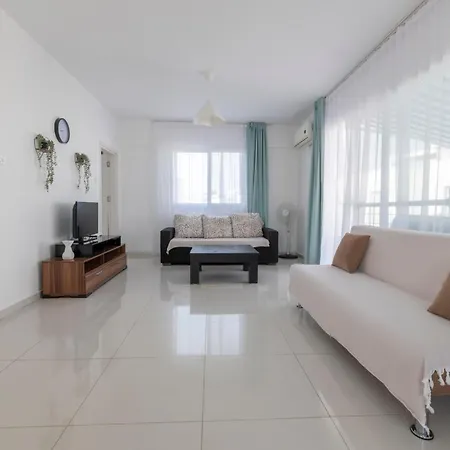 Apartment трехкомнатные в жилом комплексе Caesar D2 Flat16