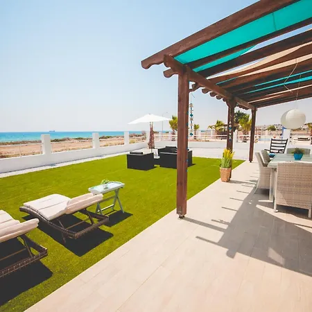трехкомнатные в жилом комплексе Caesar D2 Flat16 Apartmán